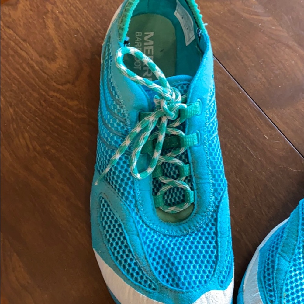 Sneaker - Picture 2 of 4